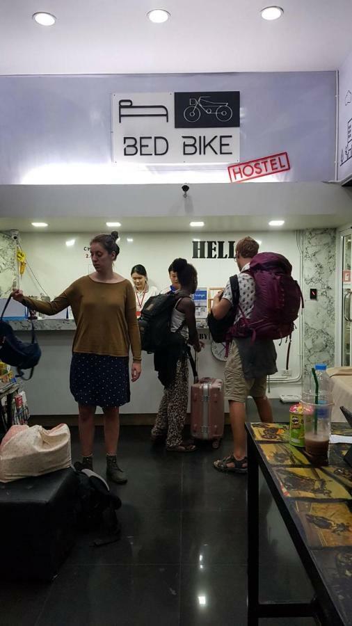 Bed Bike Hostel Чіангмай Екстер'єр фото