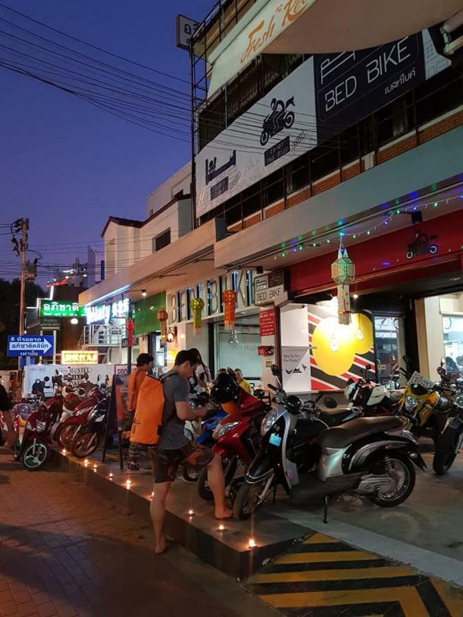 Bed Bike Hostel Чіангмай Екстер'єр фото